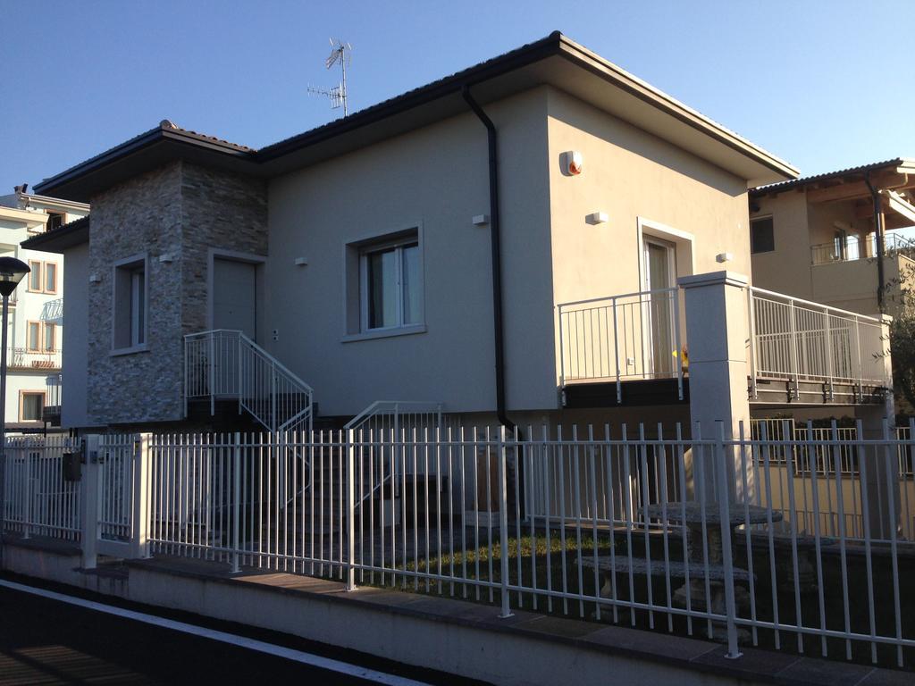페스키에라델가르다 Casa Armonia 아파트 외부 사진