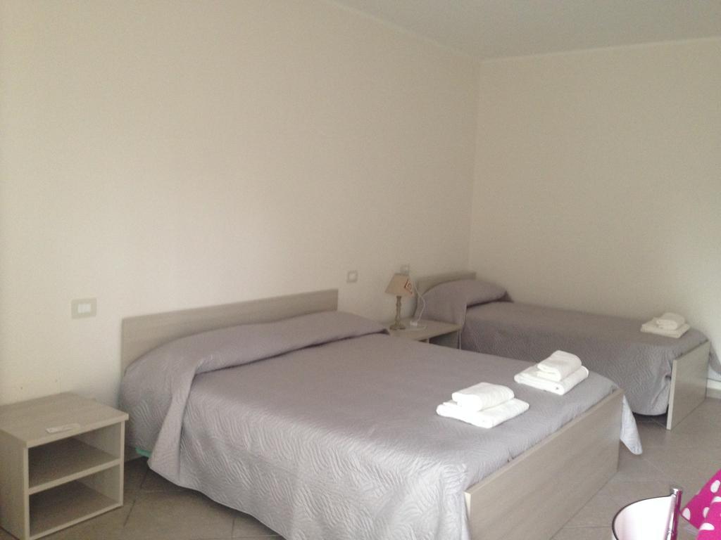 페스키에라델가르다 Casa Armonia 아파트 외부 사진